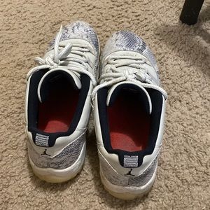 Jordan 11 low snakeskin